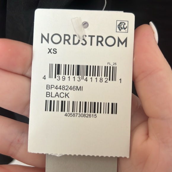 BP (nordstrom) sleeveless black cropped top! - Picture 6 of 6